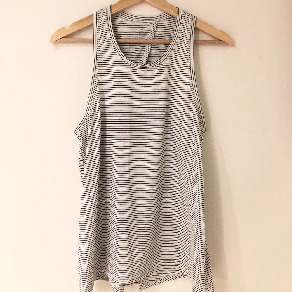 (NWOT) Gap Workout Open-Back Tank